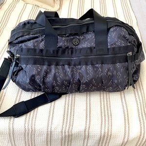 Lululemon gym bag